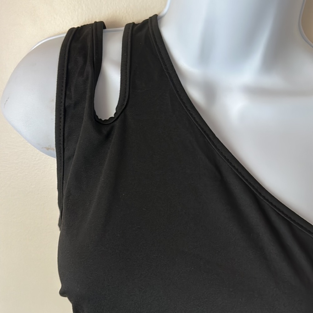 One Shoulder Drawstring Side Crop Top - Picture 3 of 8